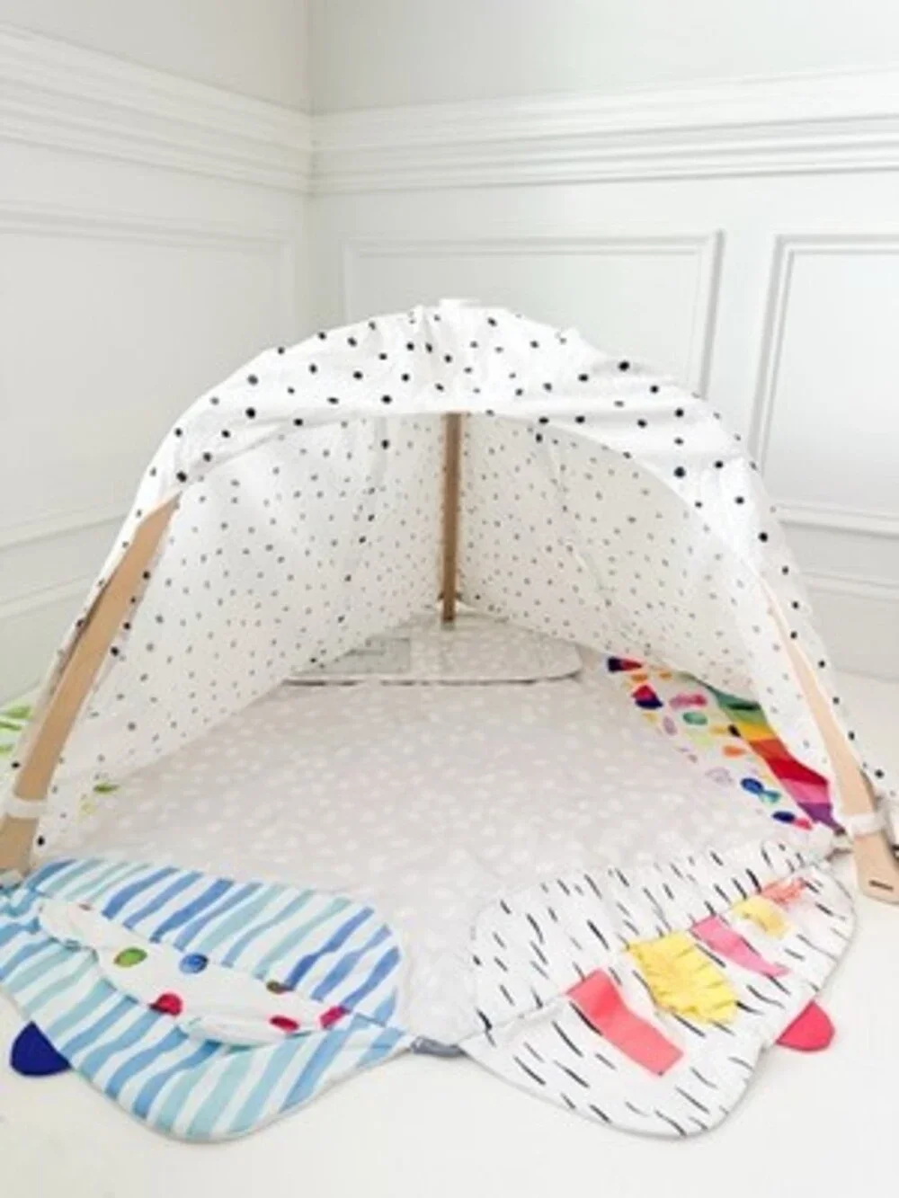 The Play Gym by Lovevery Stage-Based Developmental Activity Gym & Play Mat